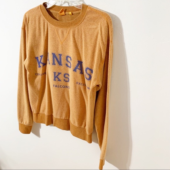 Me to We Kansas Christian College Inside Out Crewneck Long Sleeve Sweatshirt Fal - Picture 2 of 9
